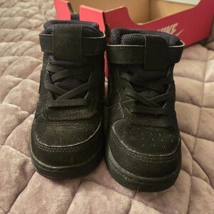 Nike Kids Black Sneakers